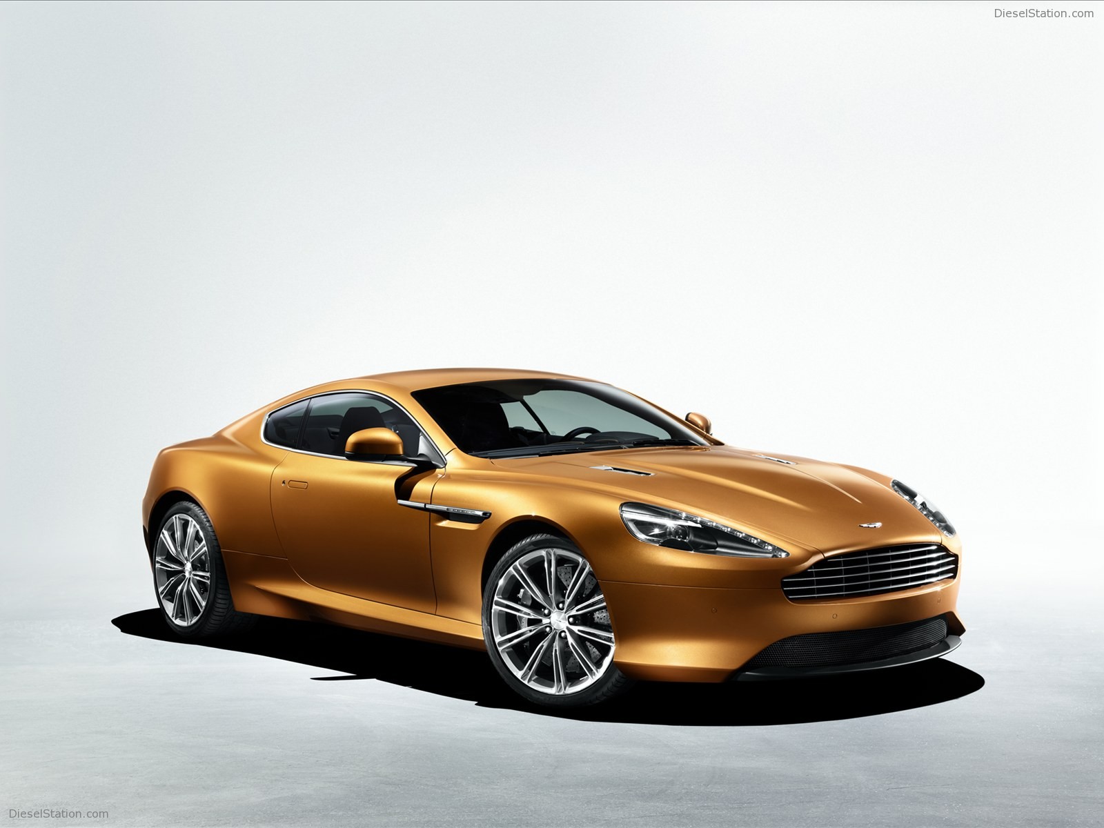 Aston Martin Virage 2011